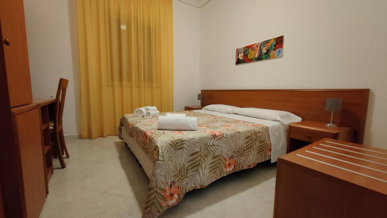 Appartamenti In Villa Polimnia Fontane Bianche Zewnętrze zdjęcie