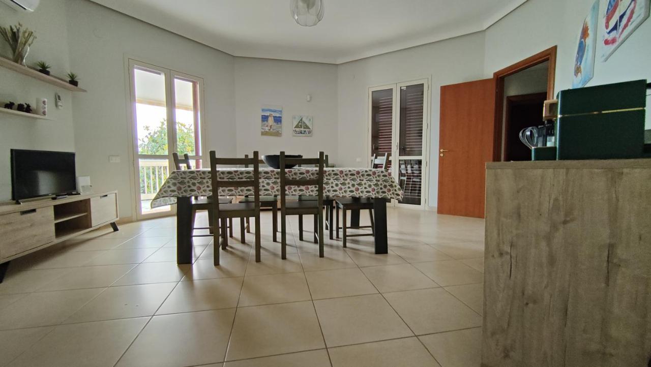 Appartamenti In Villa Polimnia Fontane Bianche Zewnętrze zdjęcie